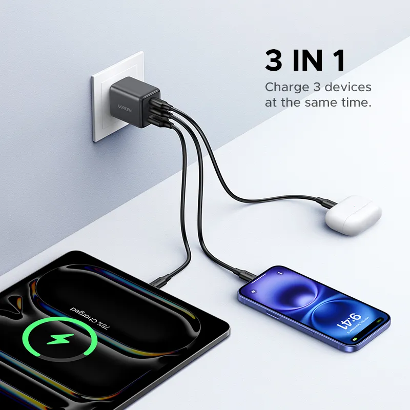 UGREEN 30W GaN Charger 3 Ports